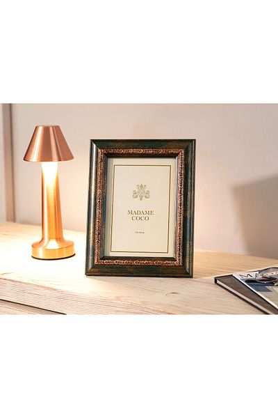 Madame Coco Cera Irregular Frame