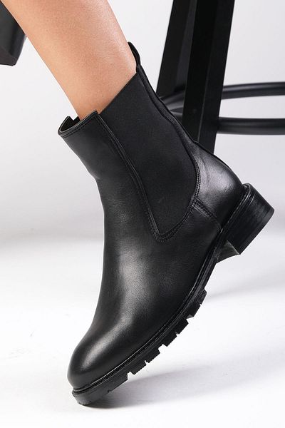 Mio Gusto Arlo Genuine Leather Oval Toe Black Color Women's Elastic Flat Boots