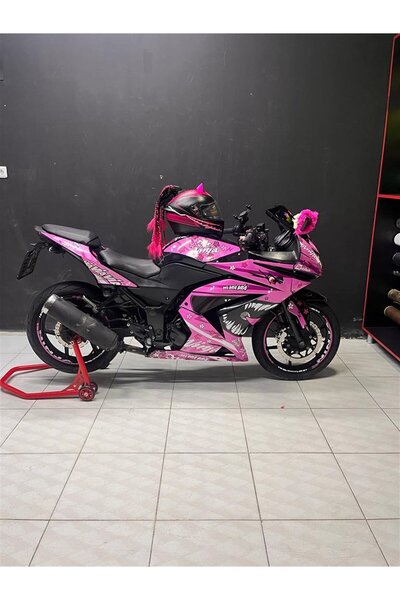 Motiker Kawasaki Ninja 250 Pembe Köpek Balığı Kaplama Modeli
