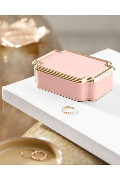 Madame Coco Diandra Box - Stylish and Convenient Design