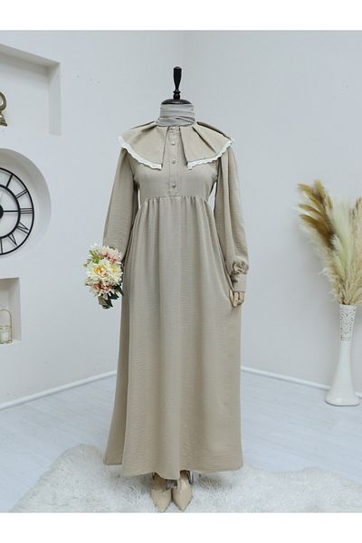 Modamorfo Nerzfarbenes Leinenkleid – Schürzenkragen, geraffter halber Knopf