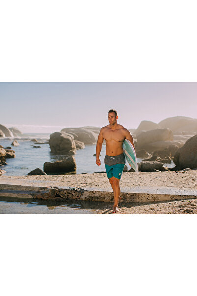 Guggen Mountain Badehose Für Herren In Grün