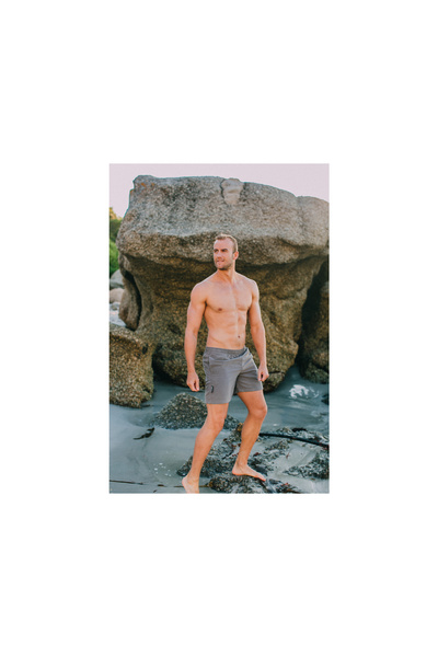 Guggen Mountain Pyjama kurz für Herren in grau