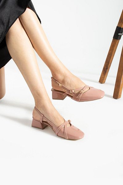 ShoeTek Pantofi cu toc Linnea de damă cu cataramă cu bandă din piele lacuită pudra