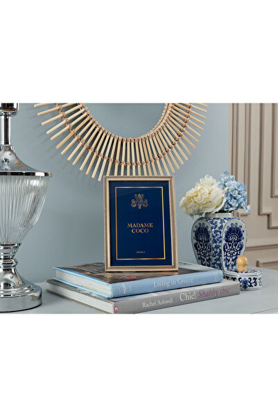 Madame Coco Gastonne Çerçeve