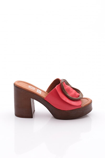 DGN 2039-52 Дамски пантофи с ток