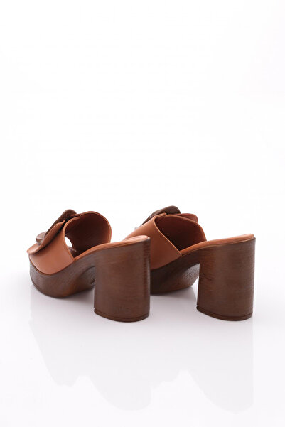 DGN Γυναικείες παντόφλες με τακούνι καφέ γνήσιο δέρμα 314103992