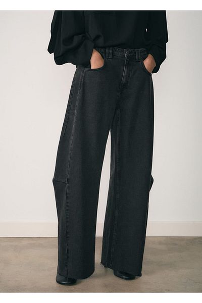MANGO Woman Low Waisted Wideleg Loose Jeans