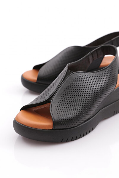 DGN 2521405 Women's Thick Sole Sandals