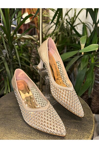 PYLNSTYLE TAŞ DETAYLI KREM RENK KADIN TOPUKLU AYAKKABI