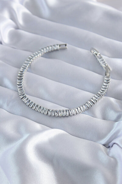 Clariss Brass Silver Color Zircon Stone Baguette Model Women's Bracelet