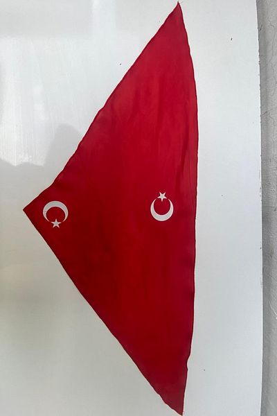 Parti Kırtasiye Шал бандана с червена звезда и полумесец - многофункционален