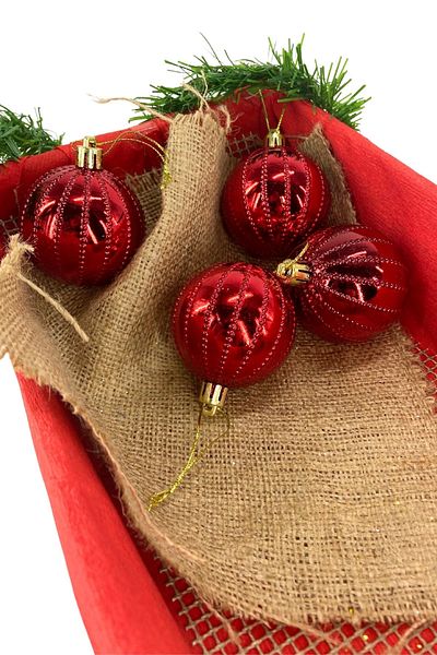 Showparty New Year's Ball Dotted Red 6 cm Set of 6