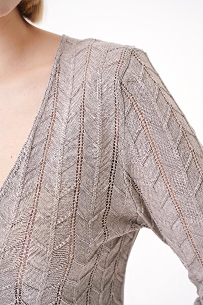 CHUBA Γυναικεία πλεκτή ζακέτα με διάτρητη στάμπα V-λαιμόκοψη - Κορδόνι δέσιμο, Standard Fit, Mink 25W3008