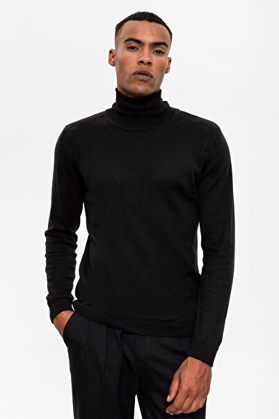 Antioch Black Full-Necked Men's Knitwear
