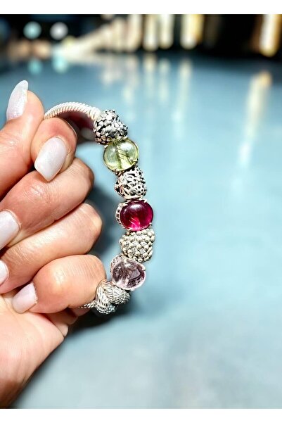 Defne Silver سحر مورانو من الحجر الأحمر