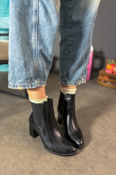 SHOEBELLAS Loby Siyah Kroko Lastik Detaylı Kadın Bot