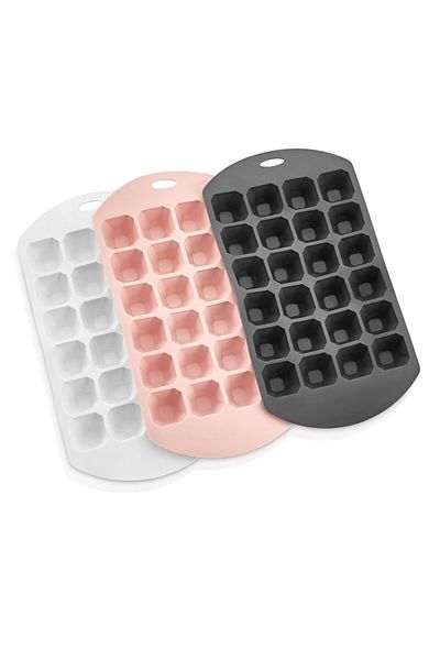 JASPER Gp-147 Large Pyramid Shaped Silicone Ice Mold Freezer