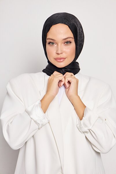 Scarf جي شاين شال جاكار أسود