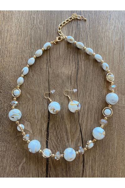 Store Vintage Style Necklace Earring Set Made of Acrylic Beads