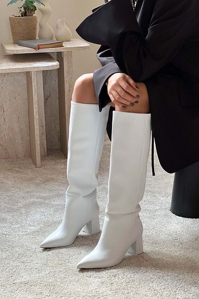 NİŞANTAŞI SHOES Briar White Matte - Γυναικείες μπότες με τακούνι με μυτερή μύτη
