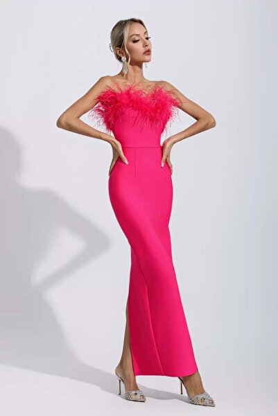 Elia Straplez Otriş Detaylı Vücudu Saran Uzun Kırmızı Şık Abiye Elbise