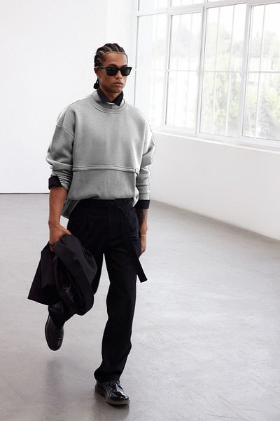 Trendyol Collection Περιορισμένη έκδοση Γκρι Oversize/Φαρδιά κομμένη ετικέτα Fleece Χοντρό φούτερ TMNAW24SW00228