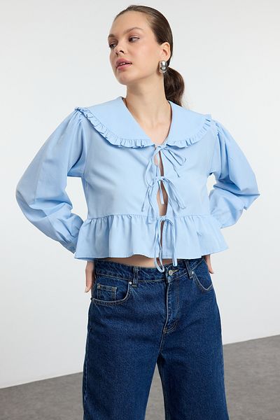 Trendyol Collection Světle modrá nabíraný dětský límec přední kravata Detailní tkaná košile Regular Fit Twoaw25Go00045