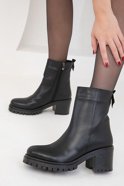 SOHO Schwarze Damenstiefel - Modell 19834 Bootie