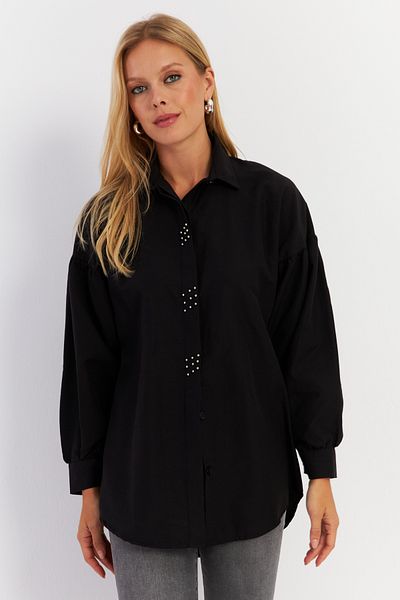 Cool & Modest Schwarzes, mit Nieten besetztes Damenhemd – MASF08