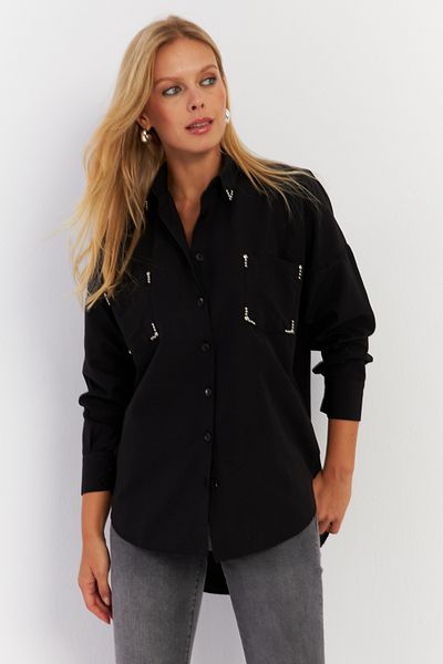 Cool & Modest Schwarzes, mit Nieten besetztes Damenhemd – MASF2