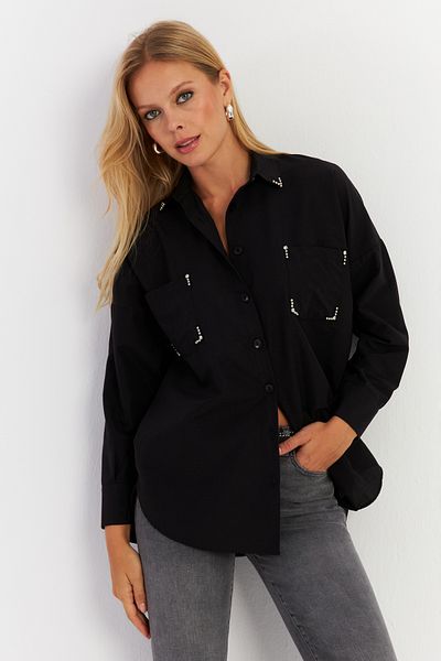 Cool & Modest Schwarzes, mit Nieten besetztes Damenhemd – MASF2