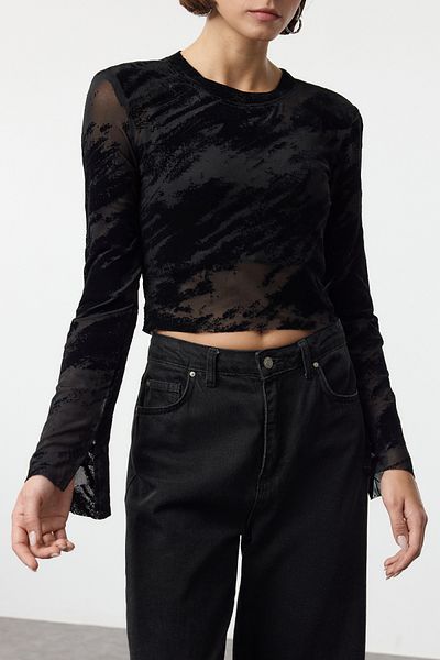 Trendyol Collection Black Flocked Zebra Animal Pattern Crop Fitted/Fitted Knitted Blouse Twoaw25Bz00292