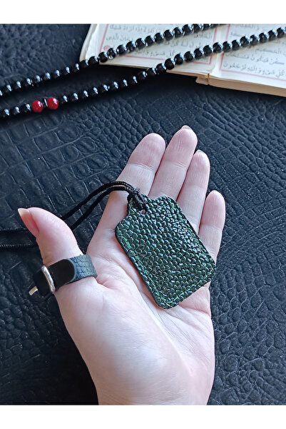 ViP GiFT Küçük Dörtgen Cevşen Dualı Kolye Muska Hakiki Deri El Yapımı