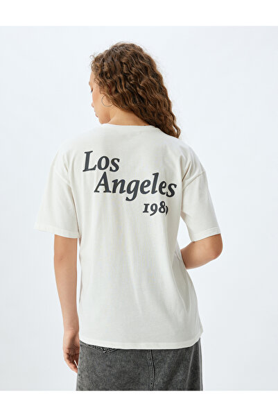 Koton Bavlněné tričko s potiskem hvězd – výstřih, krátký rukáv, pohodlný střih