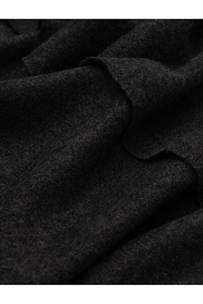 Koton Eșarfă de bază cu ciucuri lungi