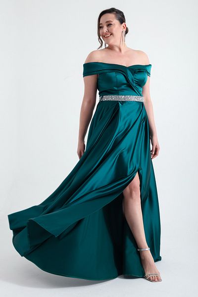 Lafaba Women's Emerald Green Boat Neck Jewelled Belt Large Size Evening Dress