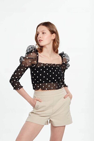 NİLİST بلوزة قصيرة من التول بأكمام بالون أسود إكرو منقط وبدون حمالات