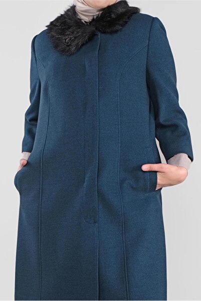 Alvina TRUVAKAR 90086 Модель пальто з хутром на рукавах