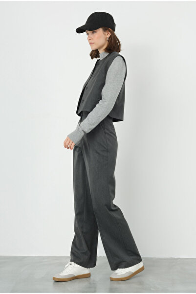 HEQA Антрацитовий жилет Crop