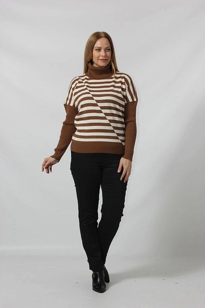 Moda Berray Asymmetric Line Patterned Turtleneck Sweater