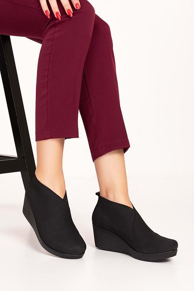 Gondol Ell.1212 Model Capsule Style Shoes with Wedge Heels and Elastics