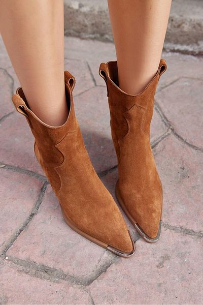 NILUFARR Harvey Tan Suede Genuine Leather Heeled Cowboy Boots