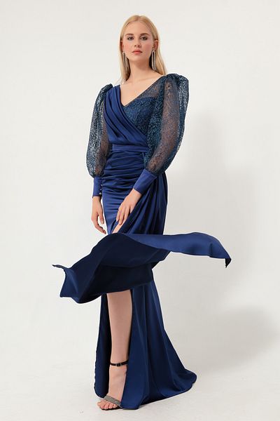 Lafaba Damen-Abendkleid aus Marineblau mit zweireihigem Kragen und silbrigem, langem Satin