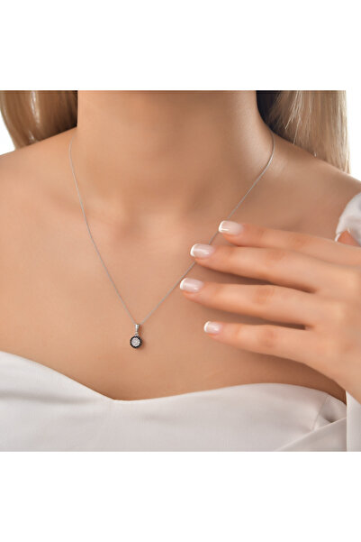 Ariş Siyah Ve Beyaz Pırlanta Kolye