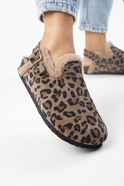 Manijero Holly 2 – dámská pravá kůže, kožešinový leopardí vzor, ​​norkové sandály s přezkou
