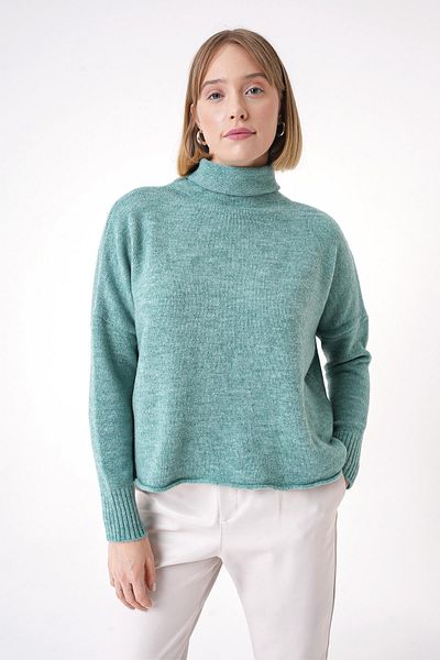 CHUBA Mint Color Oversize Turtleneck Knitwear Sweater - Soft Textured 25W3014