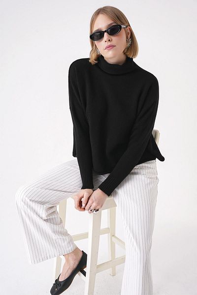 CHUBA Women's Soft Textured Oversize Turtleneck Knitwear Sweater Black 25W3014