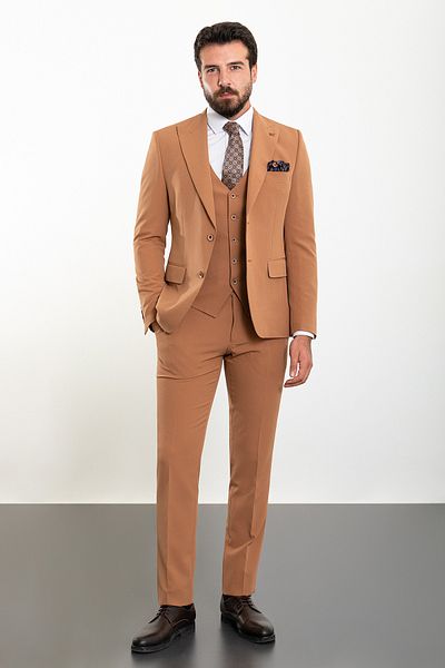 Mcr Costum pentru bărbați cu guler larg, culoare Camel, slim fit