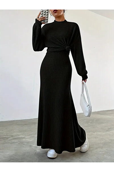 Wild Flower طقم فستان أسود بأكمام طويلة ورقبة دائرية وأسفل وأعلى